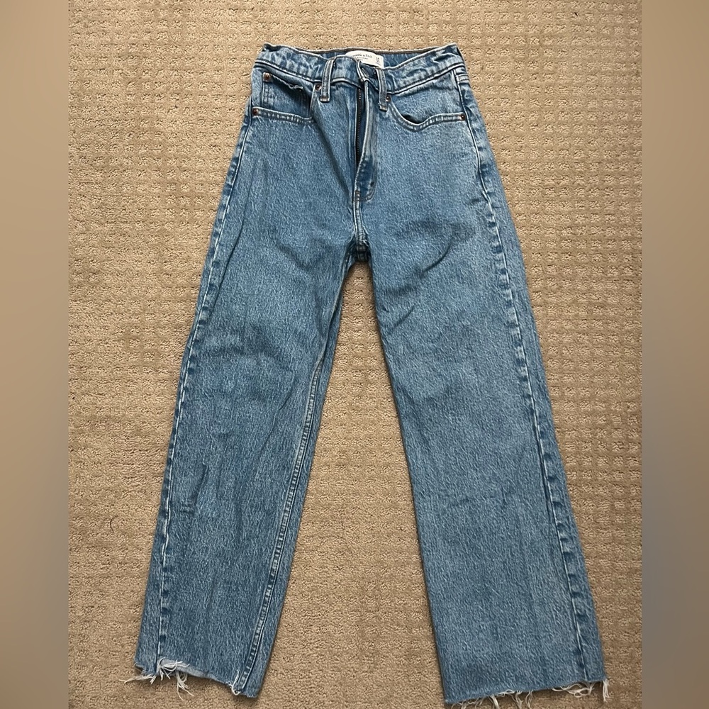 Abercrombie and fitch jeans - Picture 2 of 4